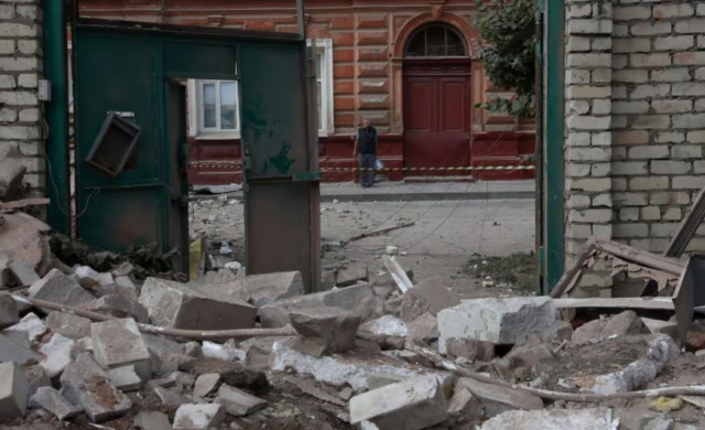 Ukraine-Kharkiv-2022-Reuters-RC2KZU9TAA3I--870x580